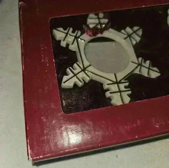 Mikasa Photo Frame Christmas Ornament - Picture 6 of 7